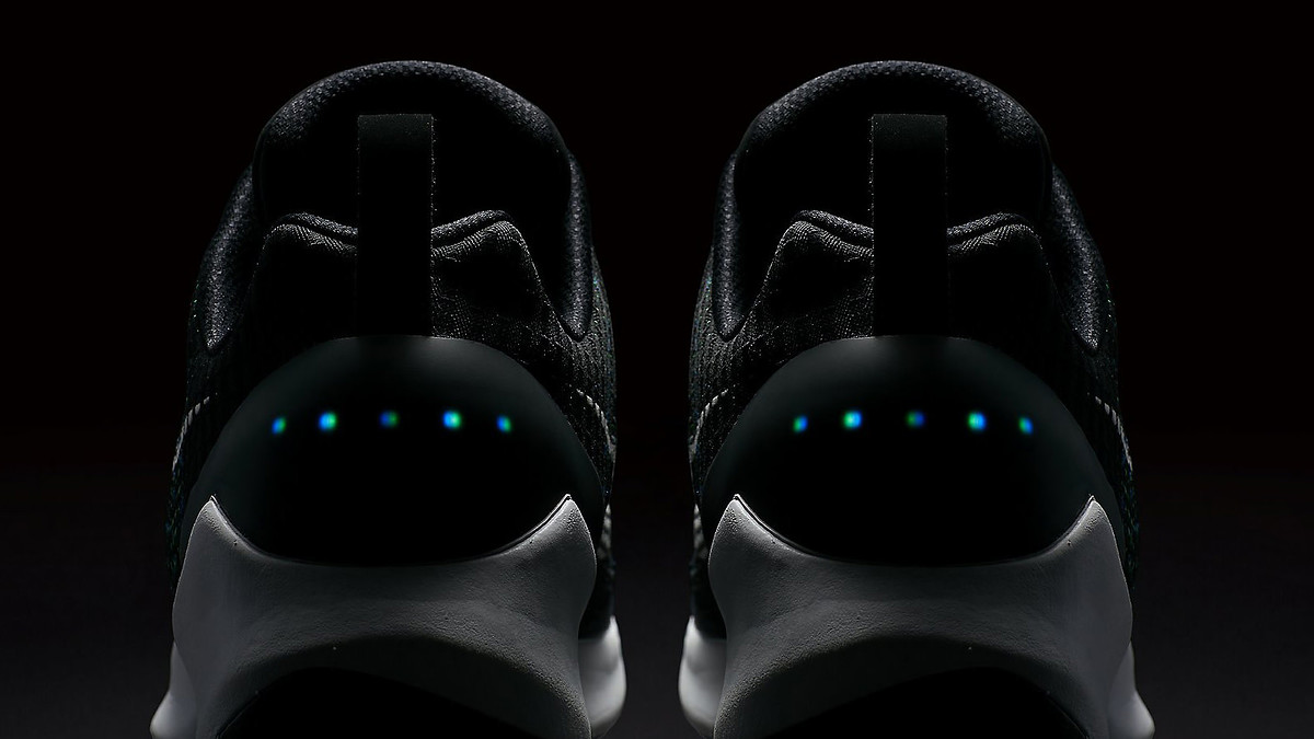 Nike Hyperadapt 843871 001 Heel LED