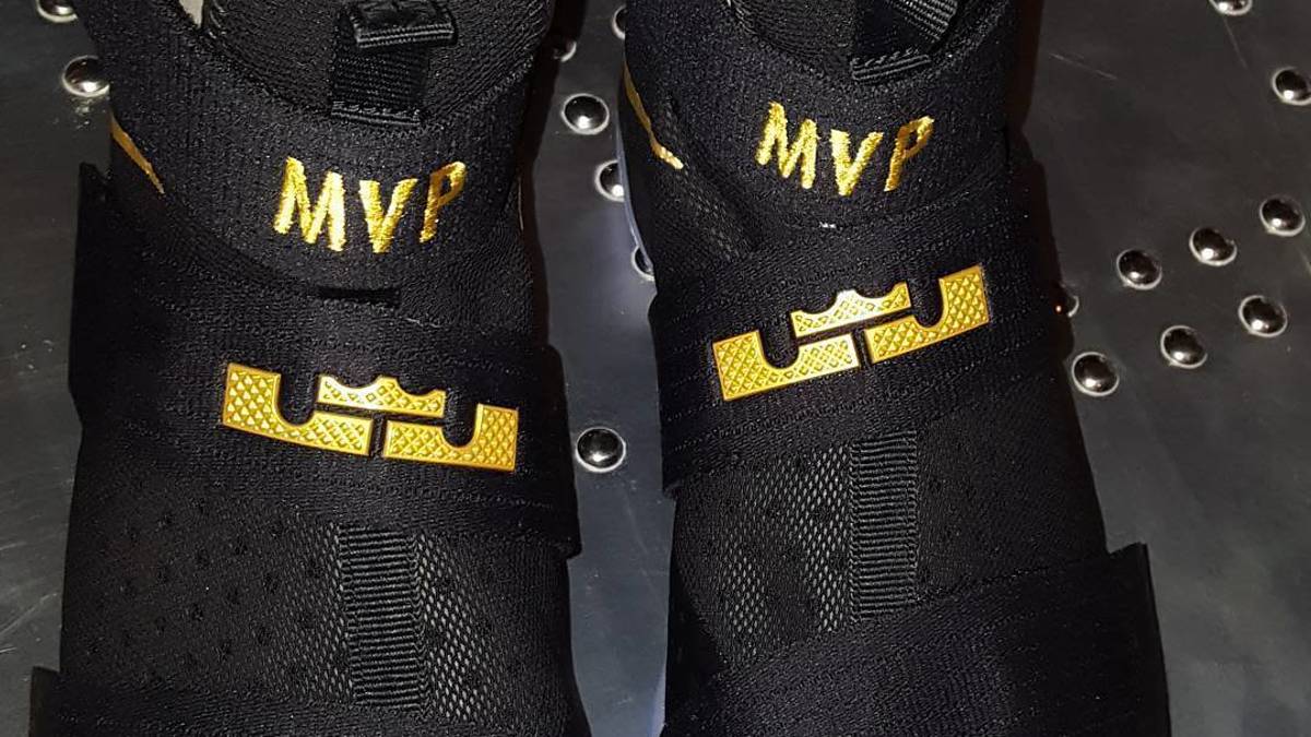 Nike LeBron Soldier 10 Championship iD