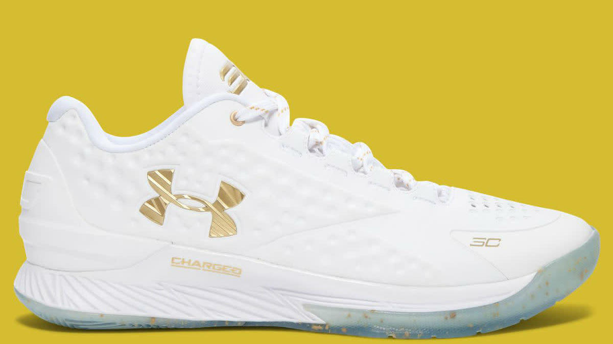 Under Armour Curry One Low Friends & Family