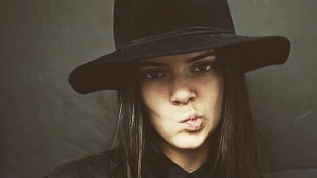 kendall jenner twitter hacked