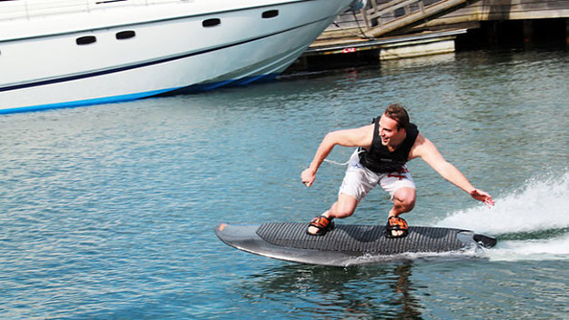 radinn wakeboard designboom 01