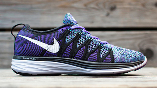 nike wmns flyknit lunar2 purple haze 01