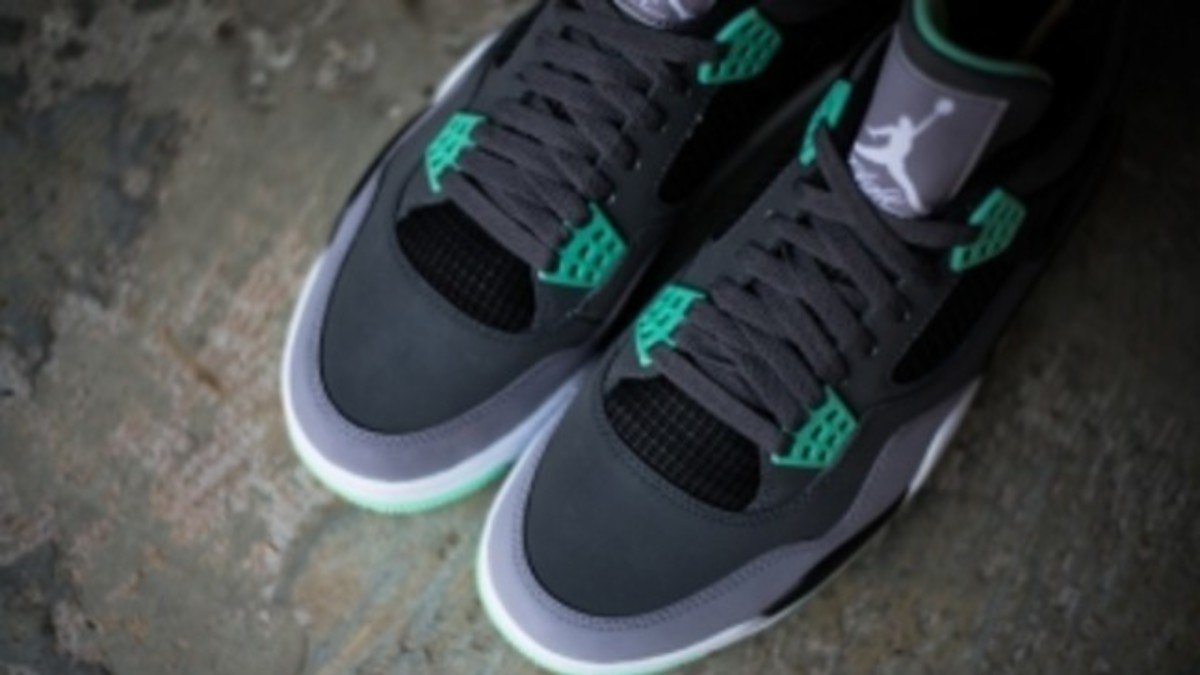 Detailed Look Air Jordan 4 Retro Green Glow