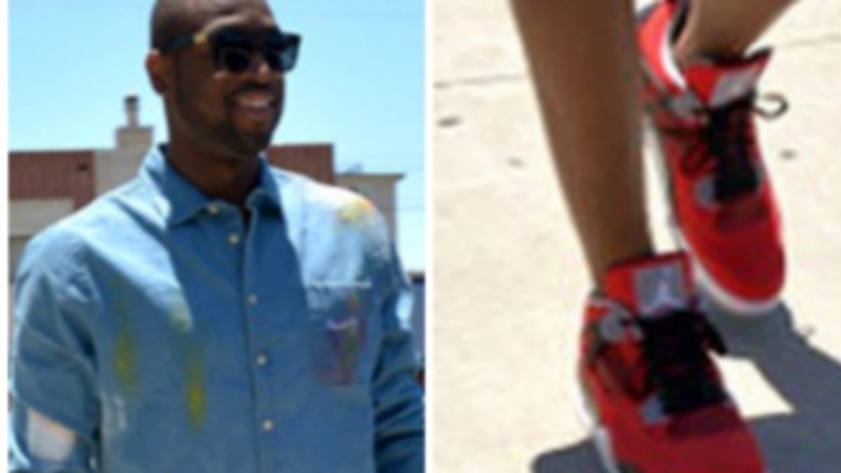 Dwyane Wade Wears Air Jordan 4 Retro Toro Bravo