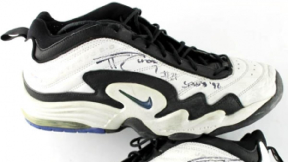 Nike uptempo 3.0 best sale