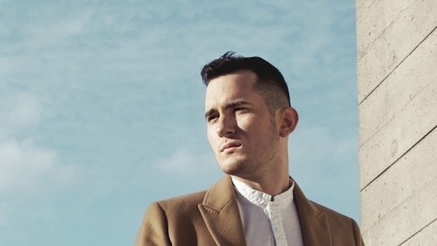 Andrew Bayer Press Shot Colour2