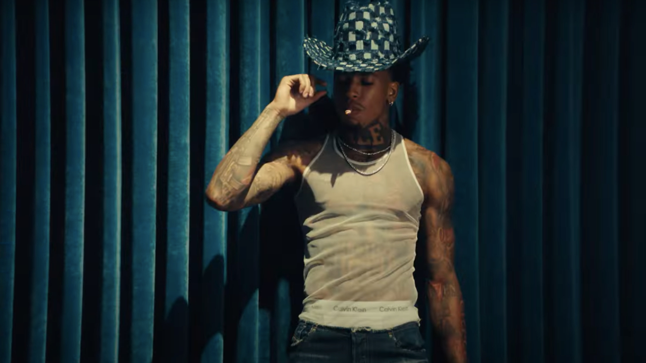 NLE Choppa in a cowboy hat