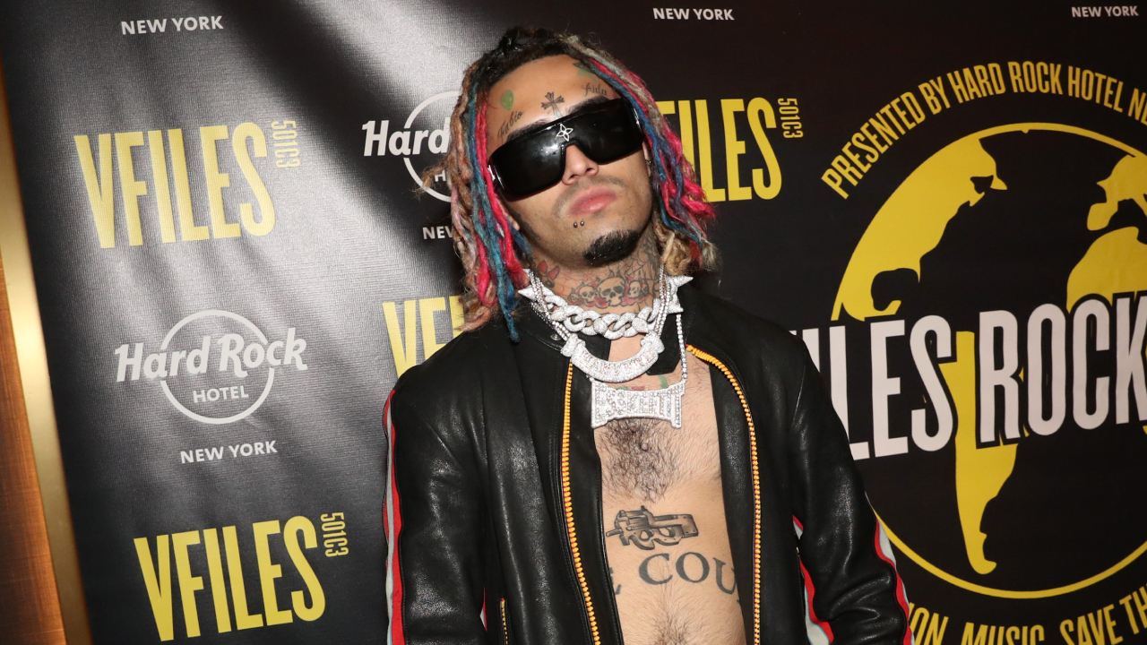 This is a photo of Lil Pump.