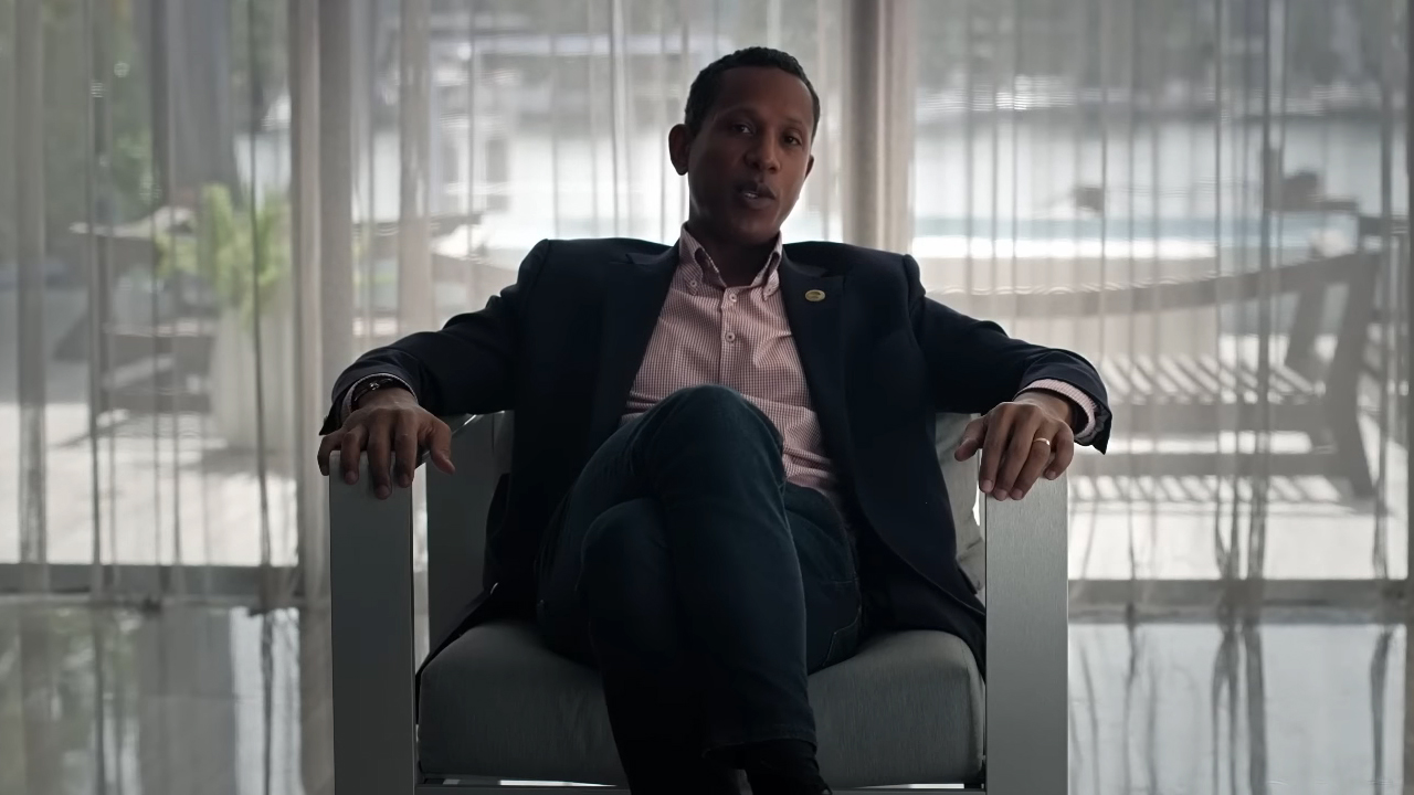 Shyne in the trailer for Hulu's 'The Honorable Shyne'