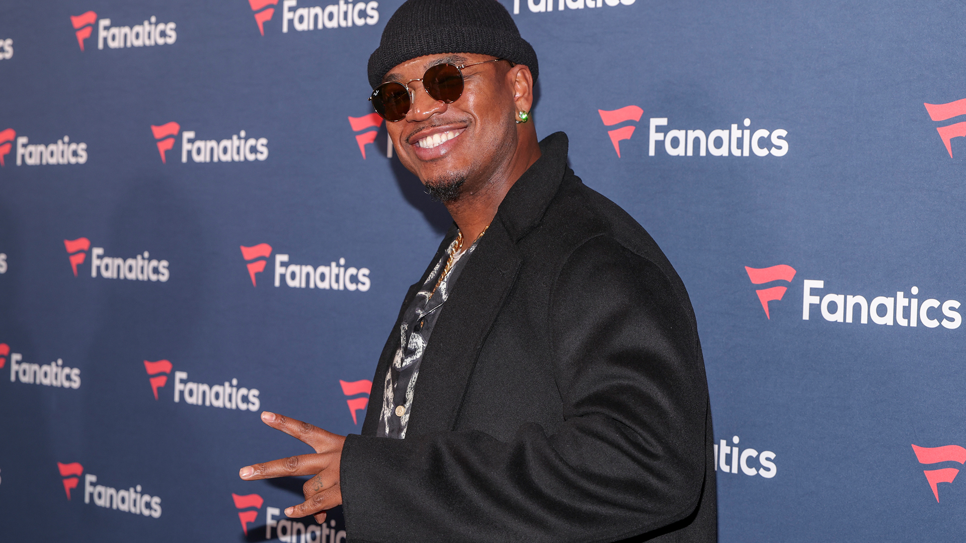 Ne-Yo at Michael Rubin's Fanatics Super Bowl Party held at Marquee Dayclub Las Vegas