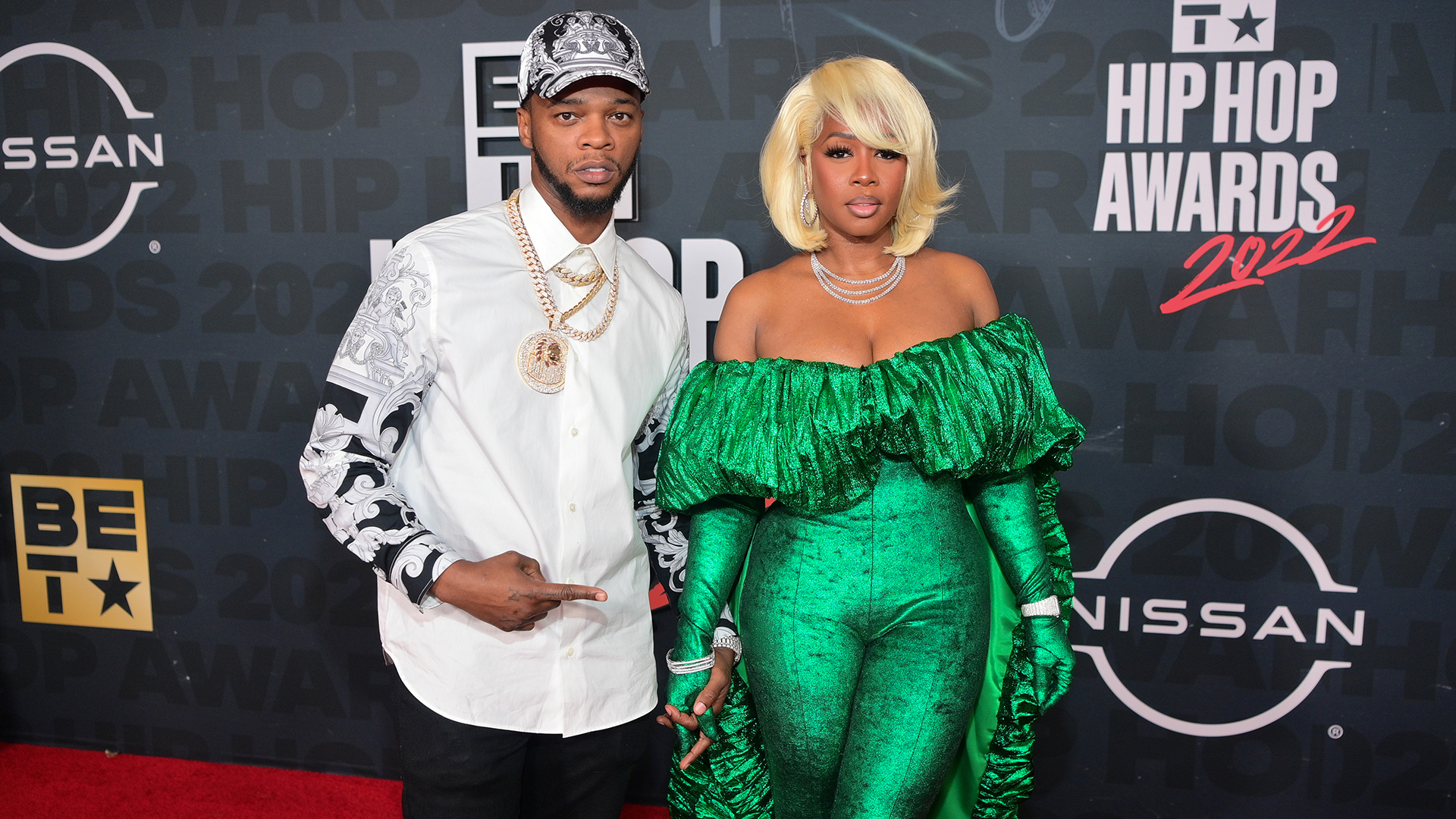 Papoose and Remy Ma at the 2022 BET Hip Hop Awards.