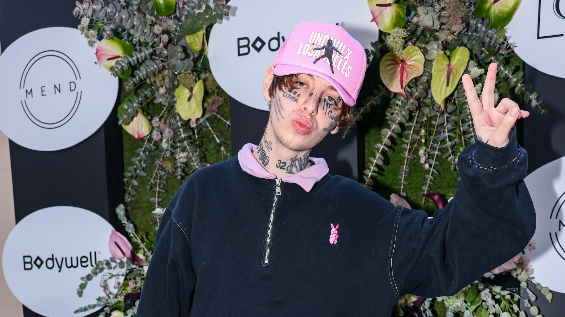 BEVERLY HILLS, CALIFORNIA - FEBRUARY 02: Lil Xan attends Bodywell And Mend’s Critic Choice & Grammy’s Fire Relief Lounge Presented By GBK Brand Bar Benefitting Americares at Beverly Wilshire, A Four Seasons Hotel on February 02, 2025 in Beverly Hills, California.
