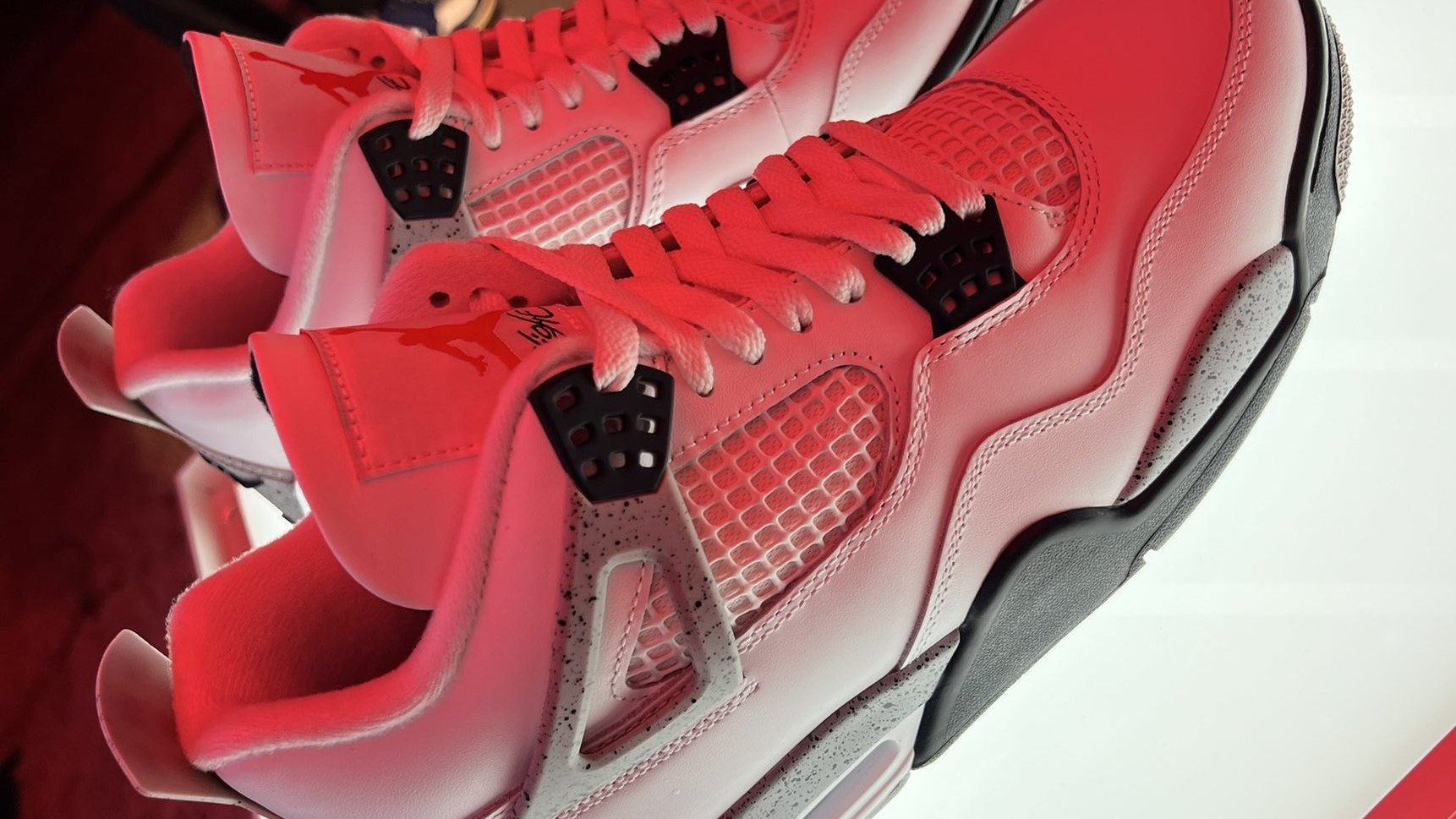 Air Jordan 4 'White Cement'