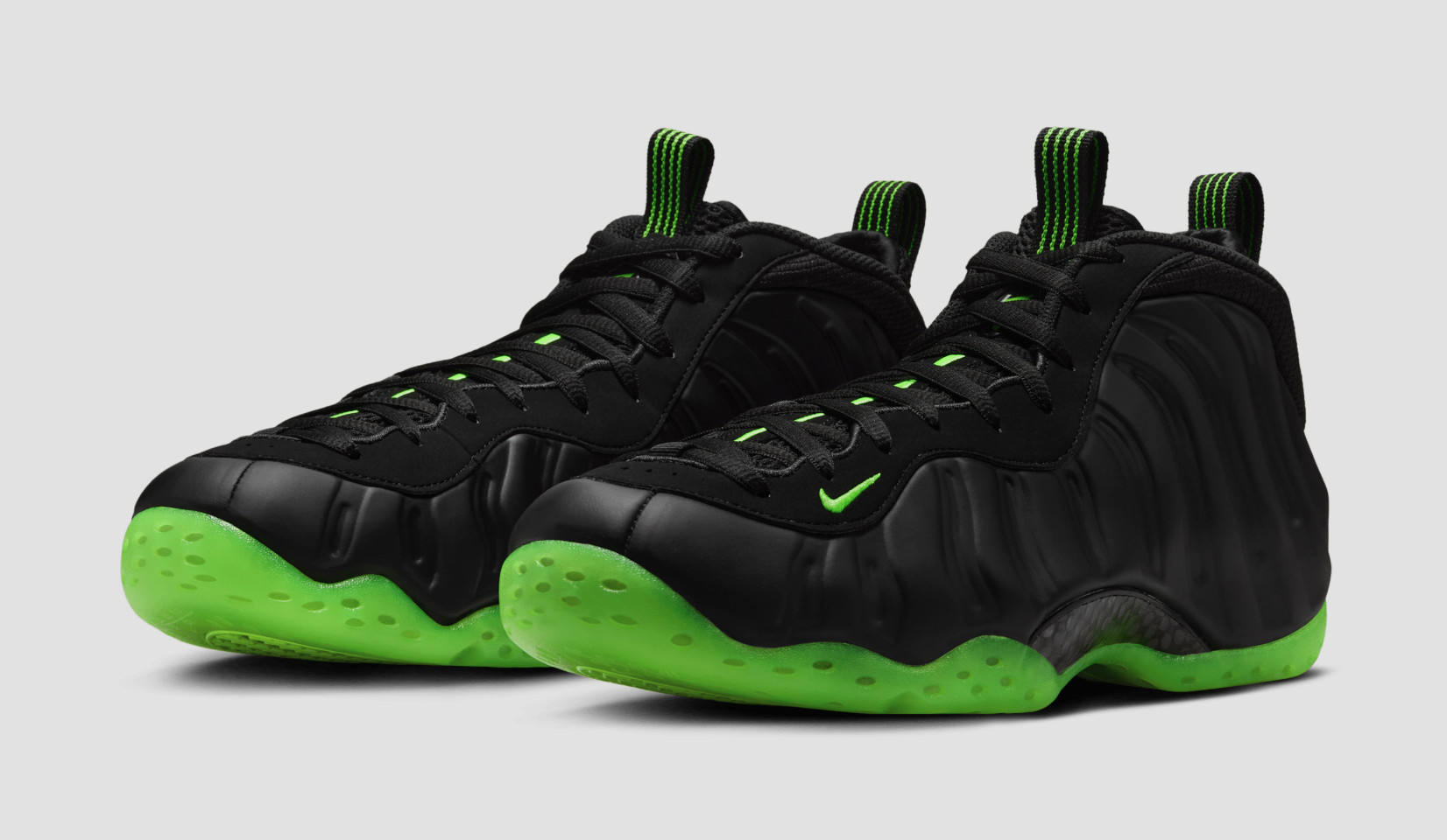 'Black/Volt' Nike Foamposite One Releases in March