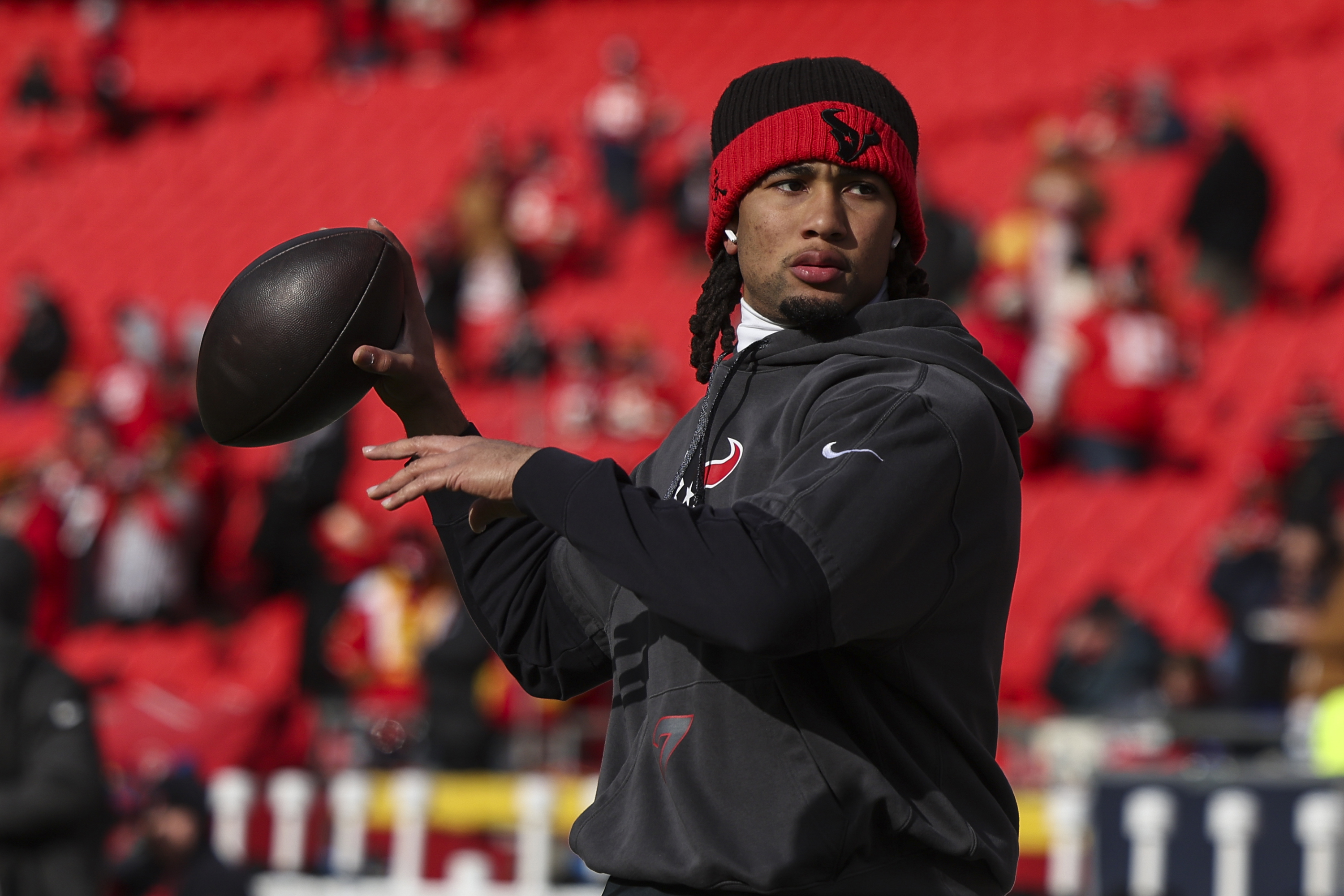 AFC Divisional Playoffs: Houston Texans v Kansas City Chiefs
KANSAS CITY, MISSOURI - JANUARY 18: C.J. Stroud #7 of the Houston Texans warms up prior to an NFL football AFC divisional playoff game against the Kansas City Chiefs at GEHA Field at Arrowhead Stadium on January 18, 2025 in Kansas City, Missouri.