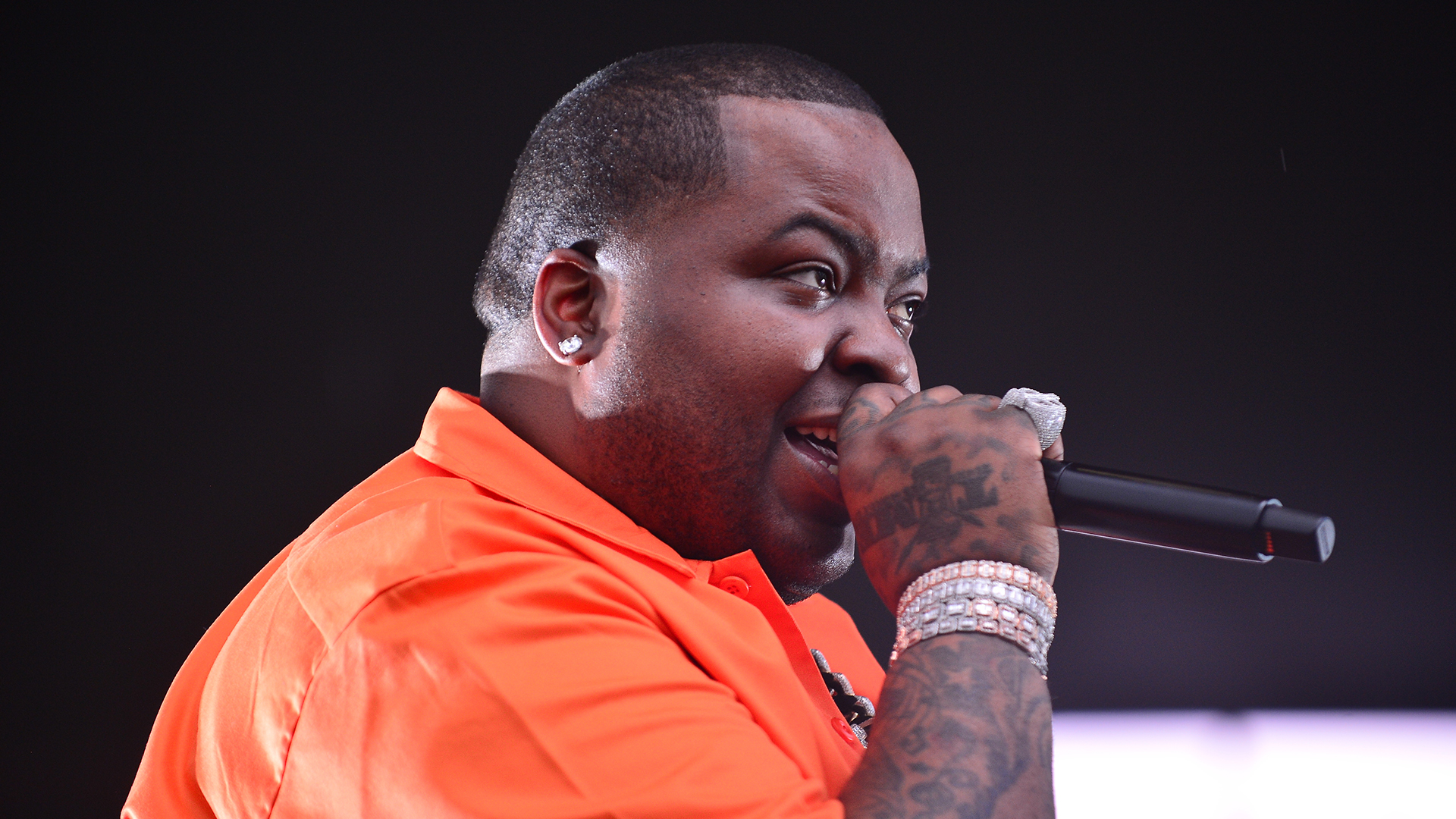 Sean Kingston performs live on stage during "Hot Summer Night" concert at FPL Solar Amphitheater at Bayfront Park on June 3, 2023 in Miami, Florida.