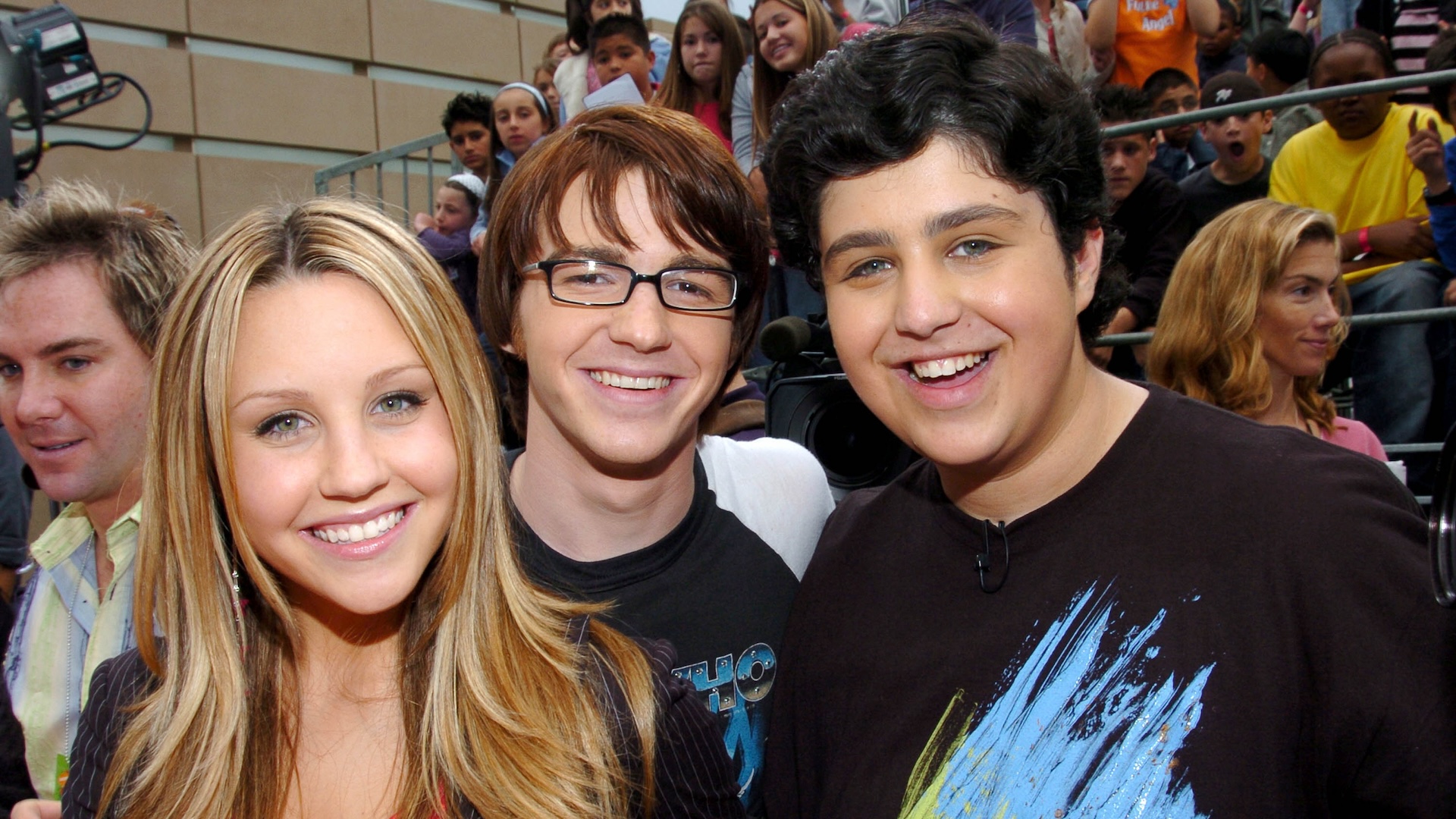 Amanda Bynes with Drake Bell and Josh Peck