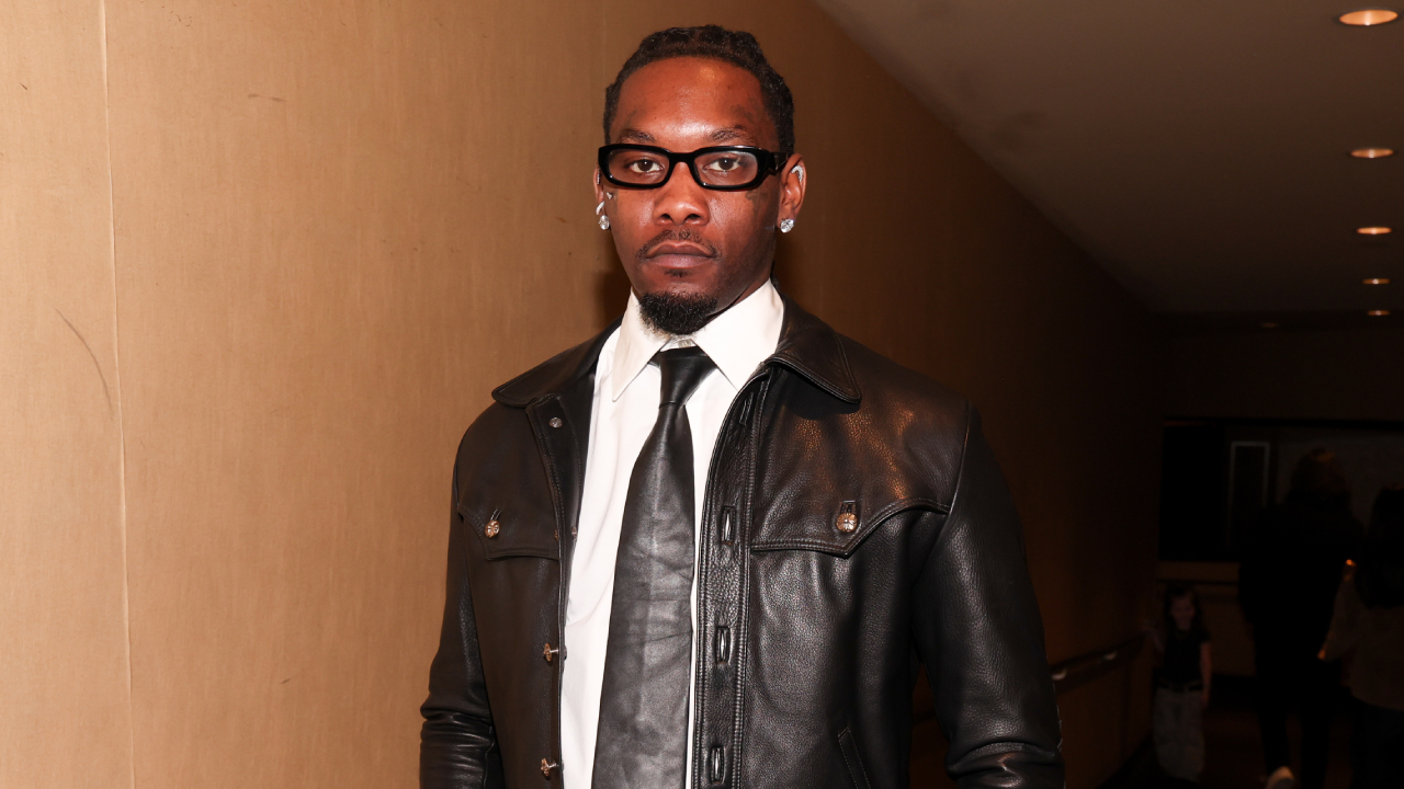 Twitter conversation with Offset discussing peace and privacy, mentioning Cardi B and fan reactions.