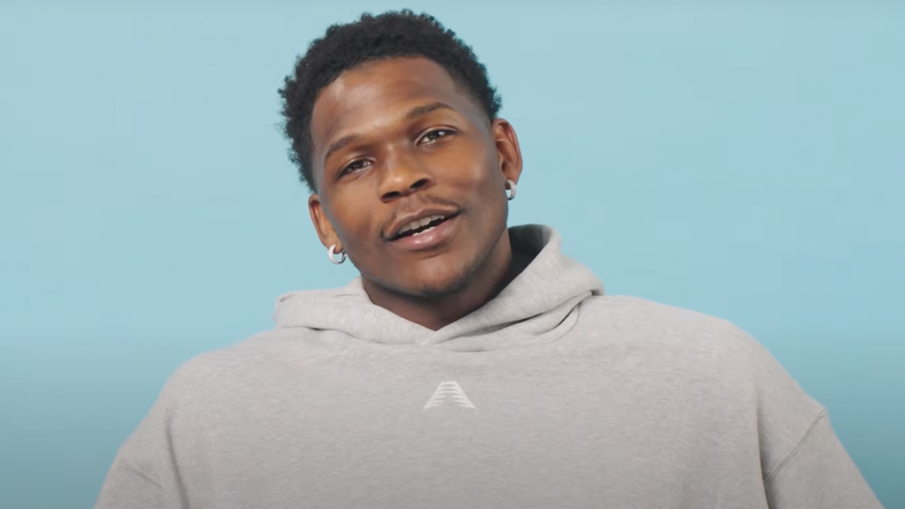 Anthony Edwards in a GQ Sports video where he replies to comments from fans online.