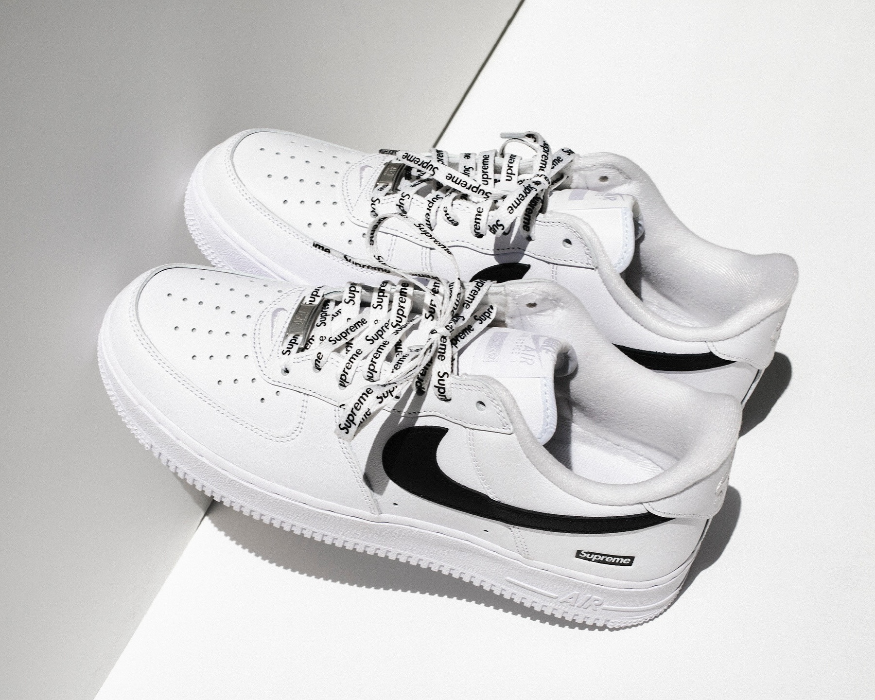 Supreme x Nike Air Force 1 Low Black/White Release Date 2