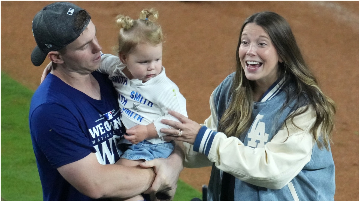 Dodgers Catcher Will Smith Met His Wife Cara Martinell in...