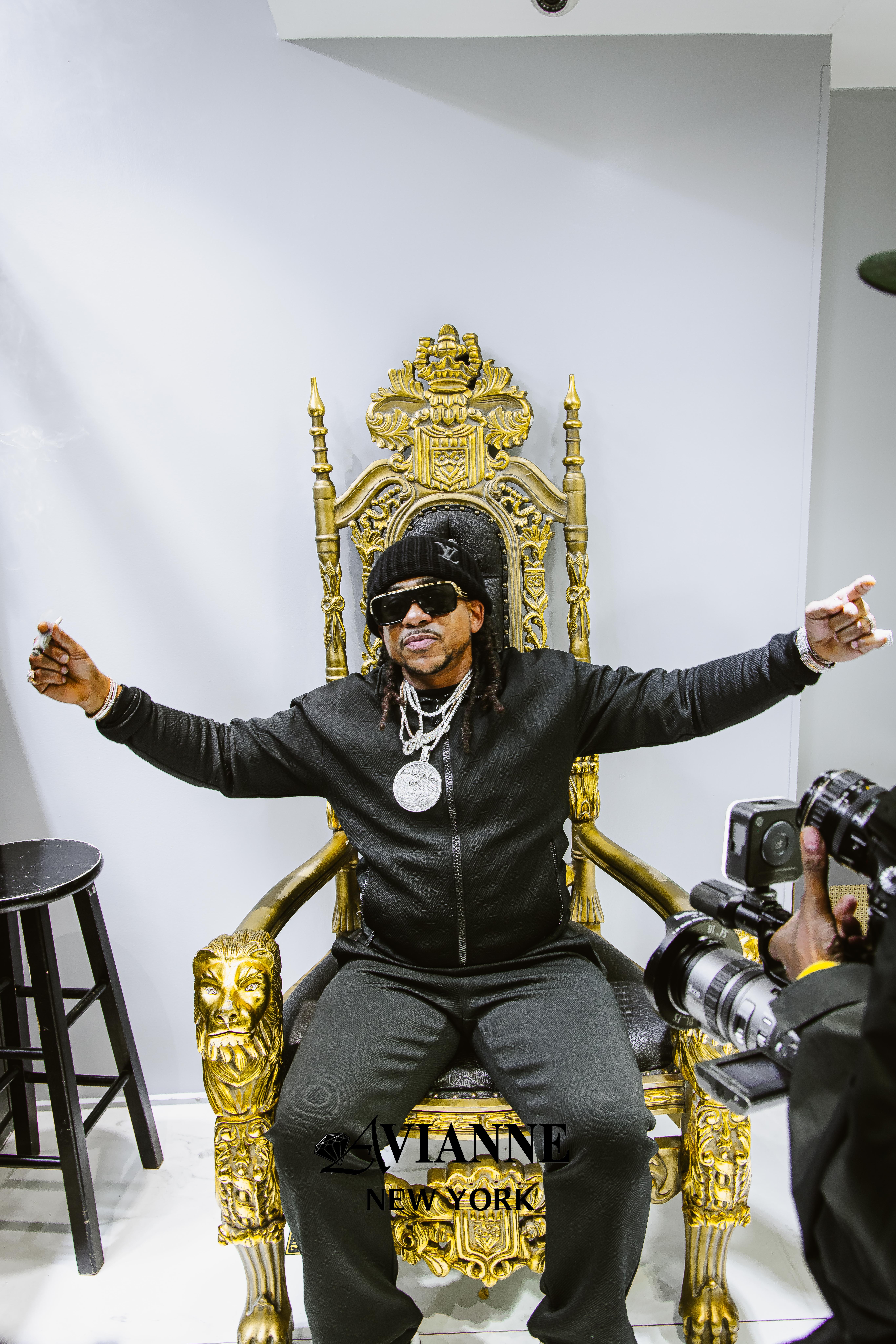 Max B in Avianne jewelry. 