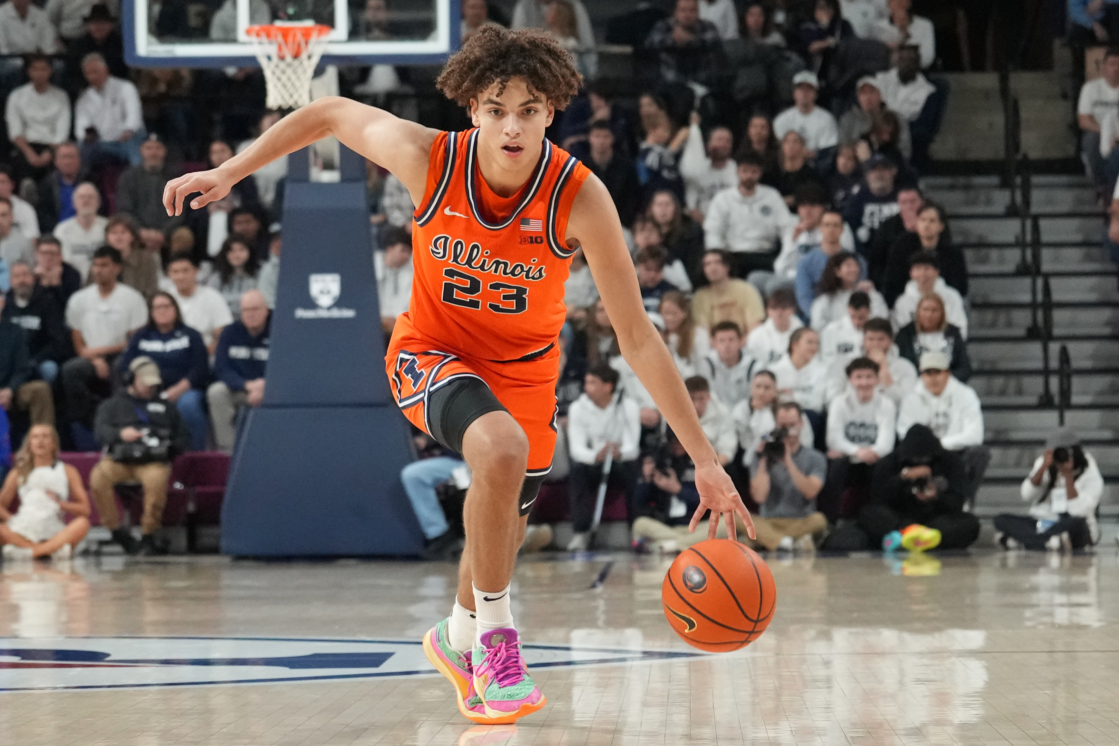 Keaton Wagler drives to the basket during an Illinois-Penn State game in January 2026.