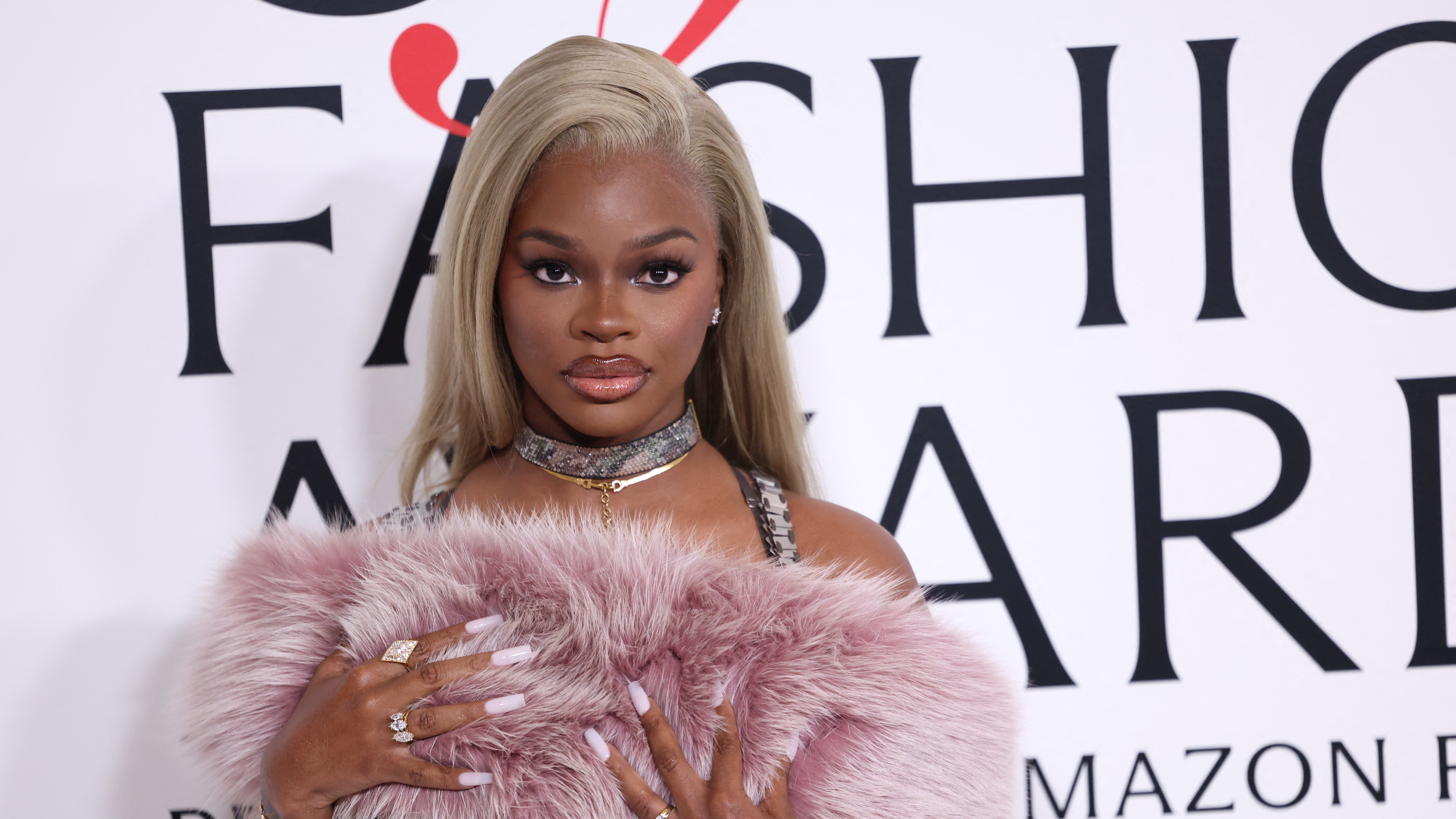 US-ENTERTAINMENT-FASHION-AWARD-ARRIVALS-RED CARPET