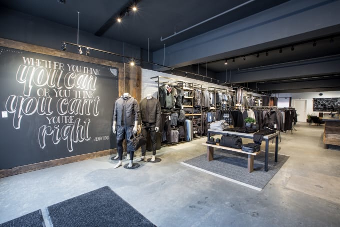 Lululemon Yonge St North, Toronto, ON — Blast Media Inc