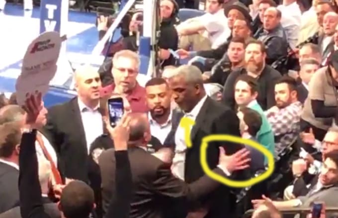 Charles Oakley Knicks Fight