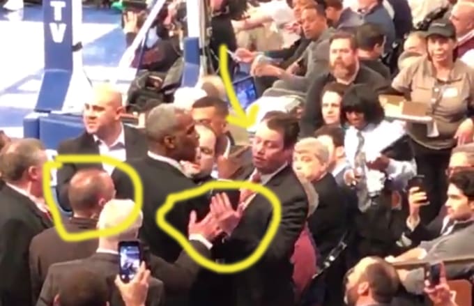 Charles Oakley Knicks Fight
