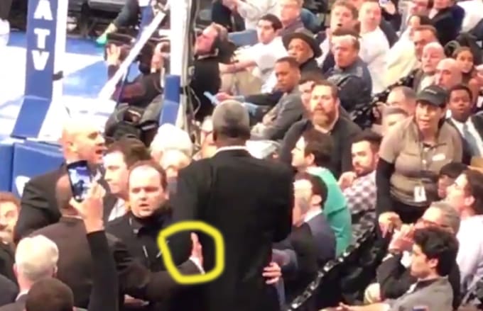 Charles Oakley Knicks Fight