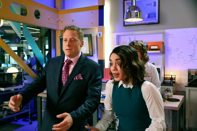Alan Tudyk, Vanessa Hudgens, 'Powerless'