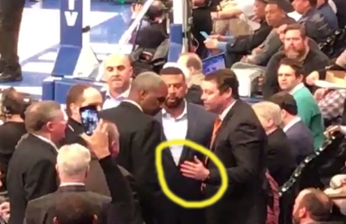 Charles Oakley Knicks Fight