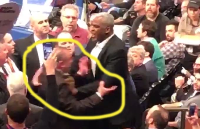 Charles Oakley Knicks Fight