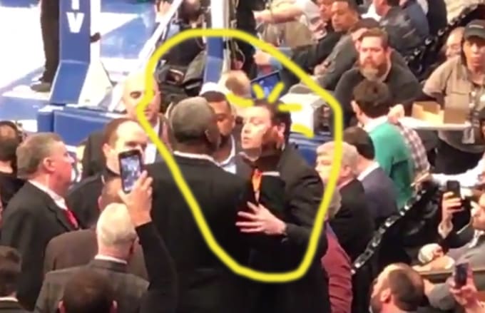 Charles Oakley Knicks Fight