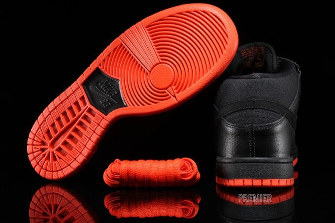nike sb halloween mid
