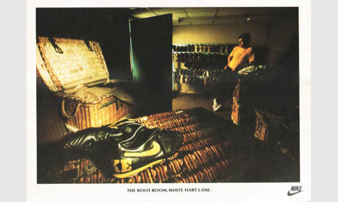 nike air strike football boots