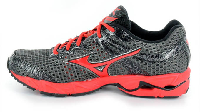 mizuno wave precision 8