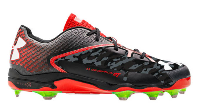 under armour clutchfit baseball cleats