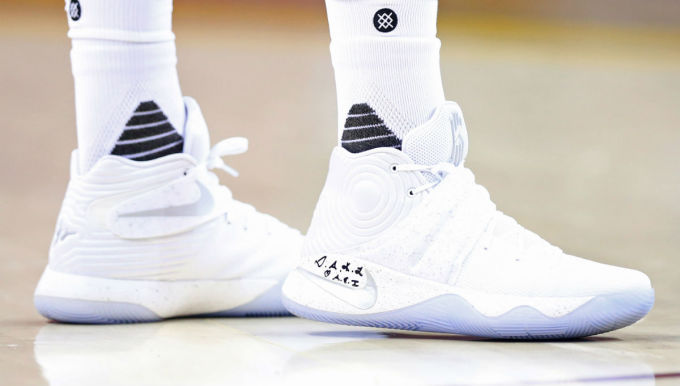 all white kyrie irving shoes