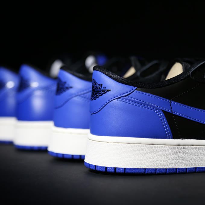 low top royal 1s
