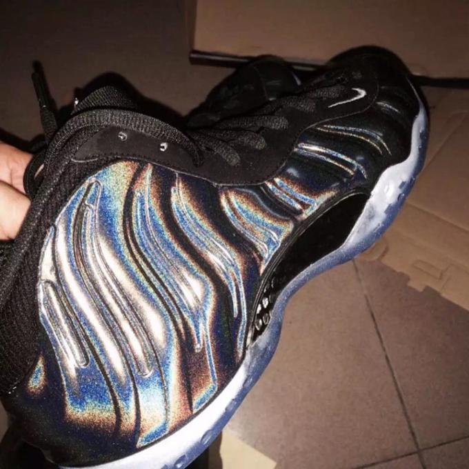 black holographic foamposites