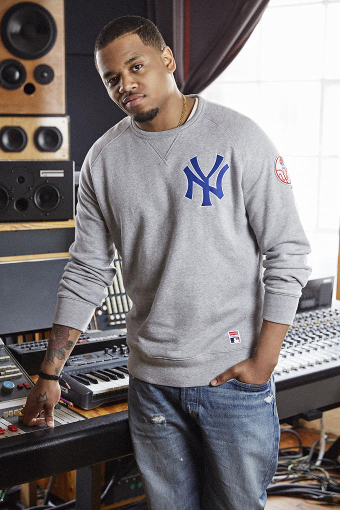 levi's mlb crewneck sweatshirt