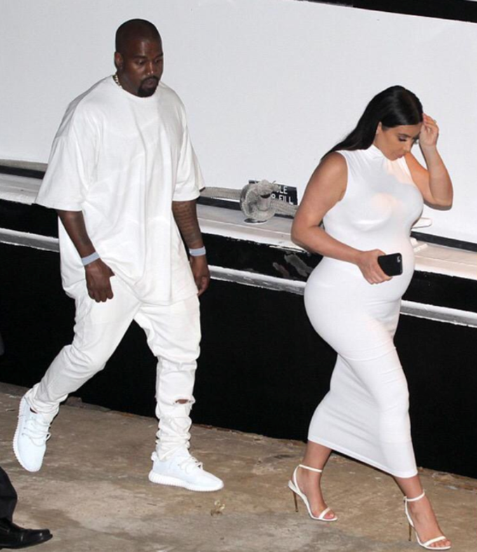 outfit yeezy triple white