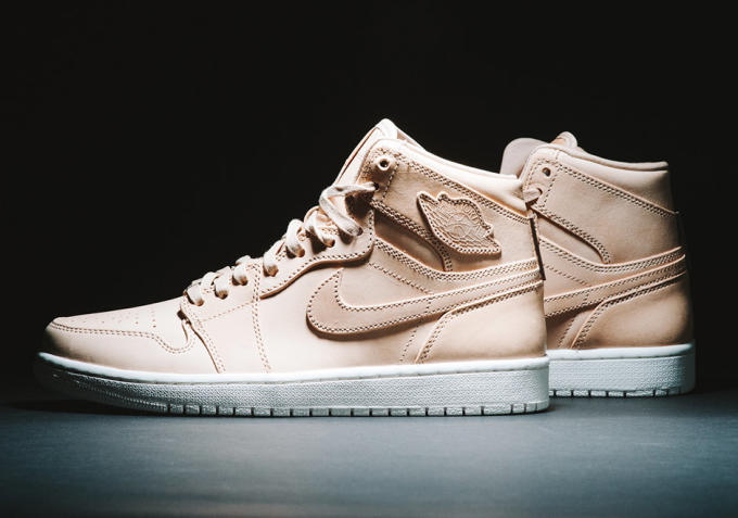 tan jordans retro