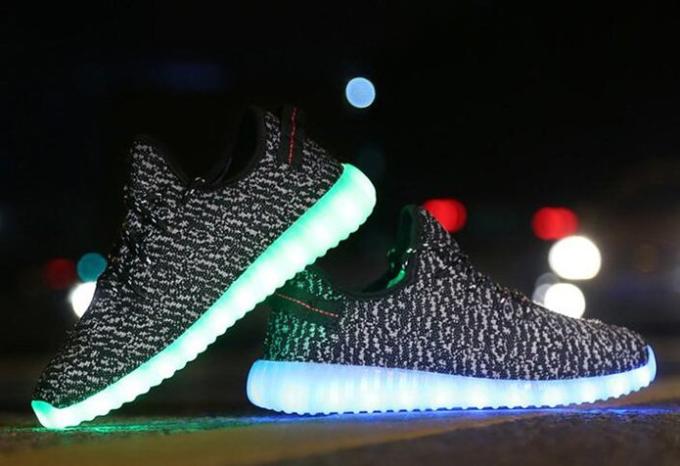 yeezy shoes light up