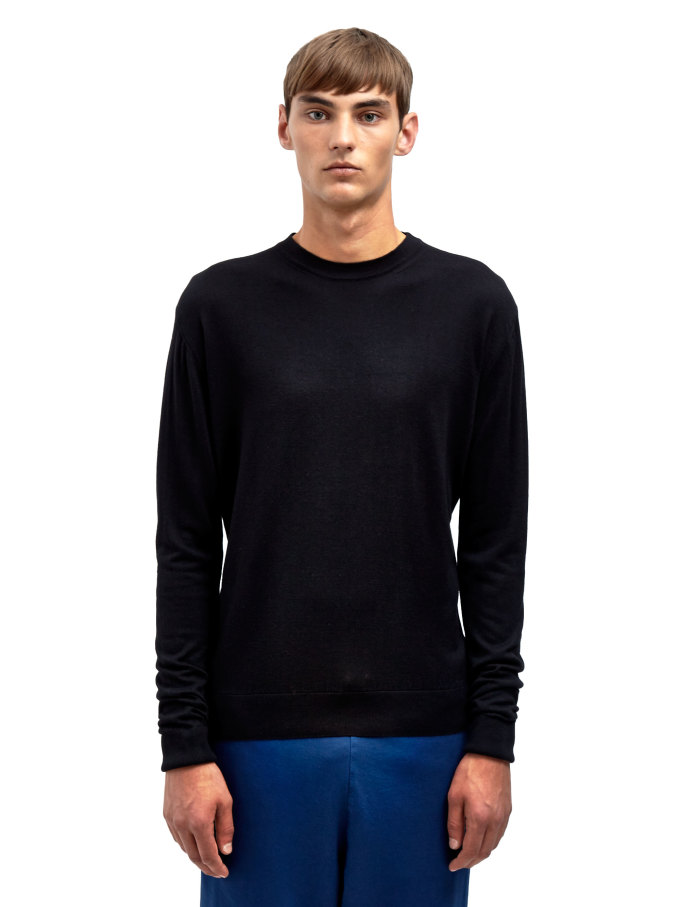 AIEZEN’s Fall/Winter 2014 Collection of Luxe Basics Lands Exclusively ...