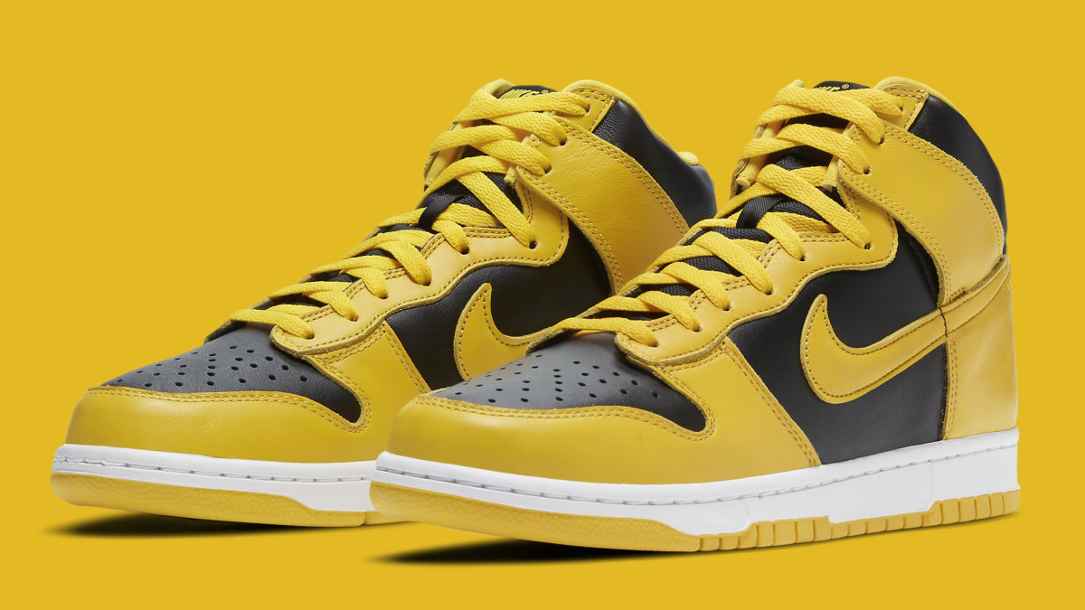 nike dunk high goldenrod