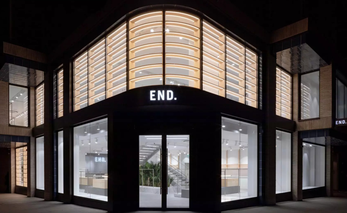 10 Best Online Streetwear Stores in The World Complex